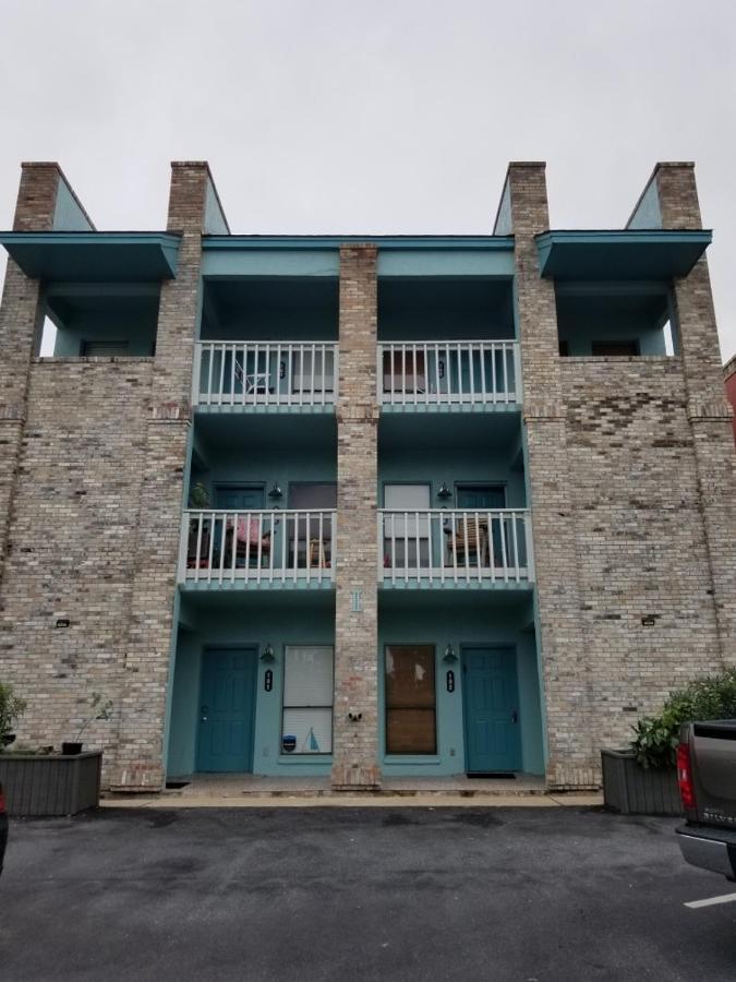 Affordable Spi Family Condo - Walking Distance To The Beach, Sleeps 6, Third Floor, 2025 Traveler Award サウス・パドリー・アイランド エクステリア 写真