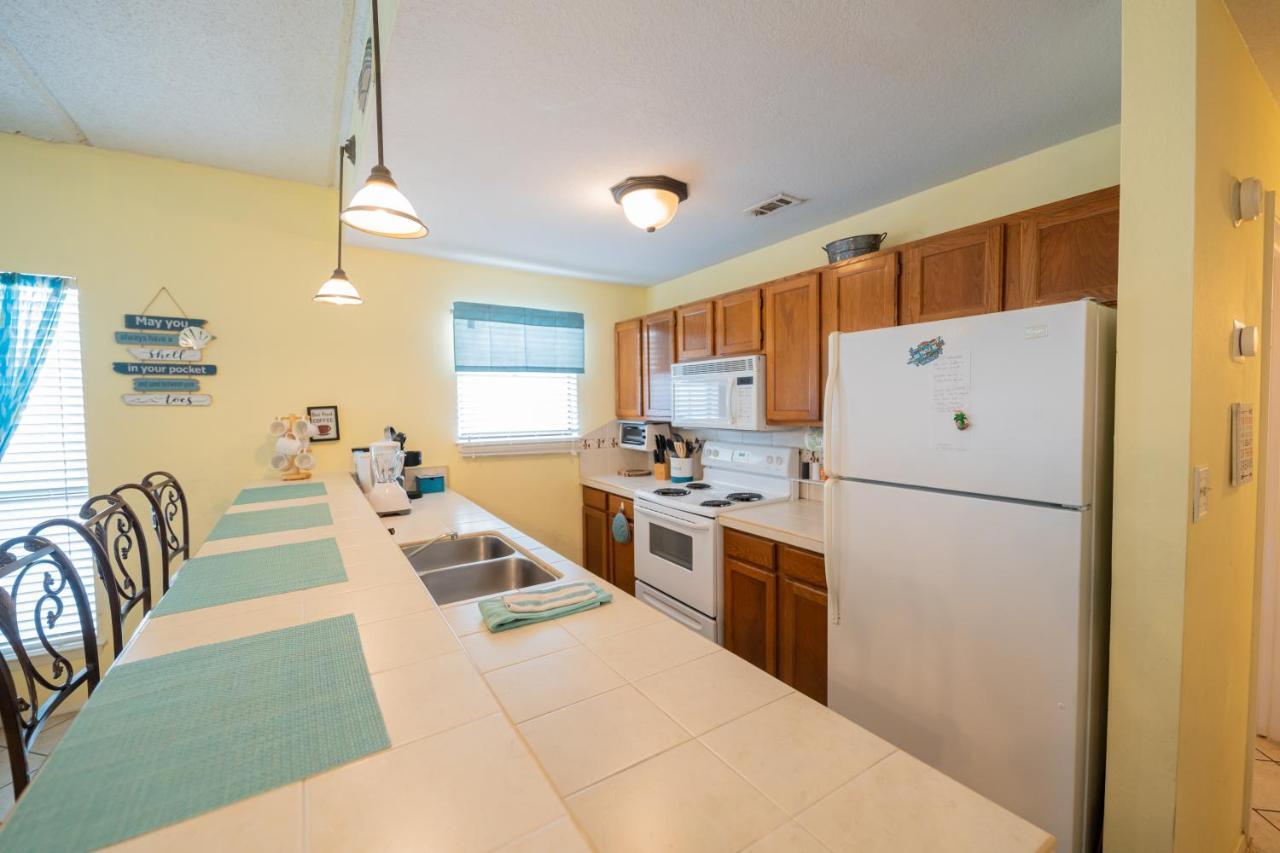 Affordable Spi Family Condo - Walking Distance To The Beach, Sleeps 6, Third Floor, 2025 Traveler Award サウス・パドリー・アイランド エクステリア 写真